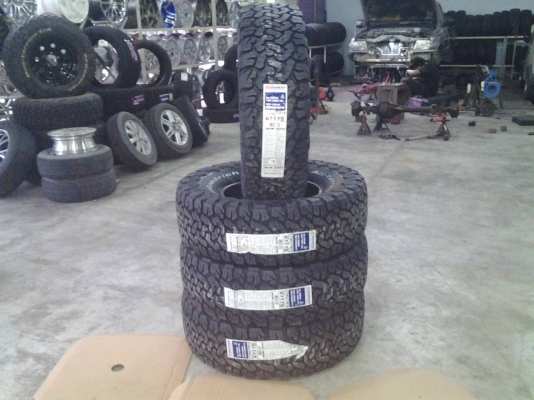 ยางถูก bf Mickeythomsion cooper ยางถูก bf Mickeythomsion cooper