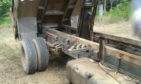 รถมิตซู 6 ล้อดั้ม FE449E / 115 แรงม้า.  ปี 37.   สนใจติดต่อ  081 - 6079515