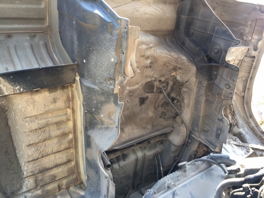 รถฮีโน่ 10 ล้อดั้ม FM1J 260 แรงม้า. ปี 47.   ( ขาย แม่ , ลูก. )    สนใจติดต่อ  081 - 6079515