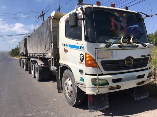 รถฮีโน่ 10 ล้อดั้ม FM1J 260 แรงม้า. ปี 47.   ( ขาย แม่ , ลูก. )    สนใจติดต่อ  081 - 6079515