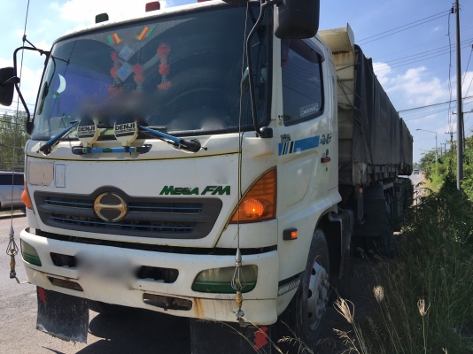 รถฮีโน่ 10 ล้อดั้ม FM1J 260 แรงม้า. ปี 47.   ( ขาย แม่ , ลูก. )    สนใจติดต่อ  081 - 6079515