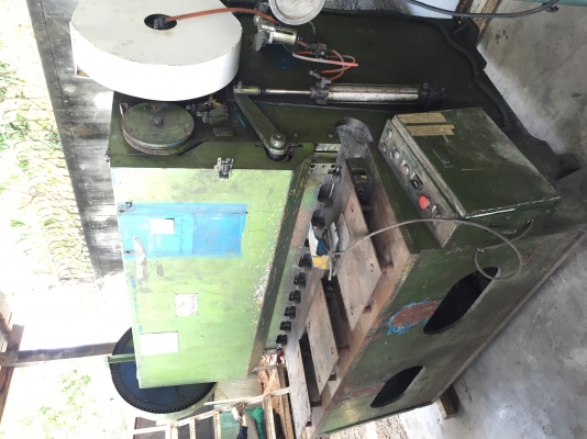 ขายเครื่องตัดเหล็กตัดยาว4ฟุตครึ่งเฟืองบนตัดได้3มิลของชัยชนะกลพร้อมใช้