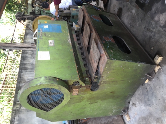 ขายเครื่องตัดเหล็กตัดยาว4ฟุตครึ่งเฟืองบนตัดได้3มิลของชัยชนะกลพร้อมใช้