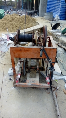 ขายลิฟท์ปูนไซร์ใหญ่มอเตอร์3แรงพร้อมใช้งาน ลด8500