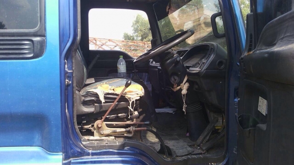 ขาย เดก้า 195 ยางใหม่ 6 เส้น เครื่องพอใช้ แชสซีสวย หัวเก๋ง กระบะสวย