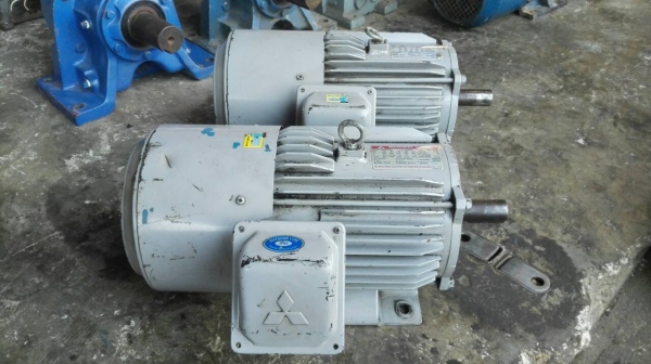 Sell>> มอเตอร์เบรค Mitsu 3 HP. 1420 RPM. 380V. Type SF-JRB มาคู่สวยสดใหม่พร้อมใช้