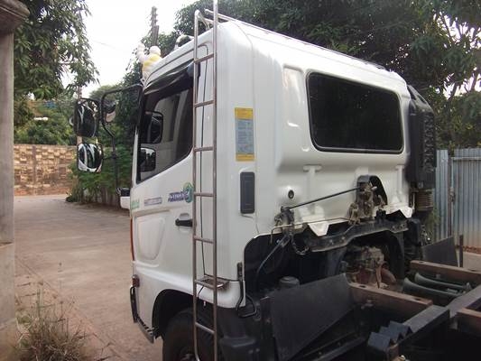 ฝากขายรถดั้มฮีโน่เมกก้าซีรี่ 500 175แรง สภาพพร้อมใช้  ขอขอบคุณครับ