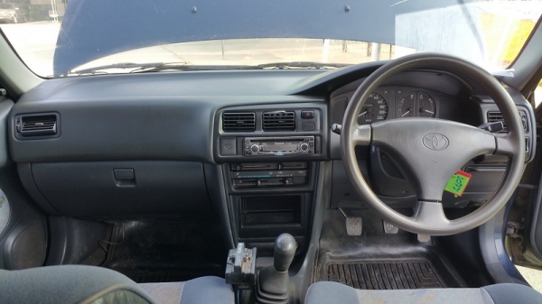 ขายโตโยต้าAE110 เครื่อง1.5 เกียร์ธรรมดา พวงมาลัยเพาเวอร์ แอร์เย็น รถพร้อมใช้คับ