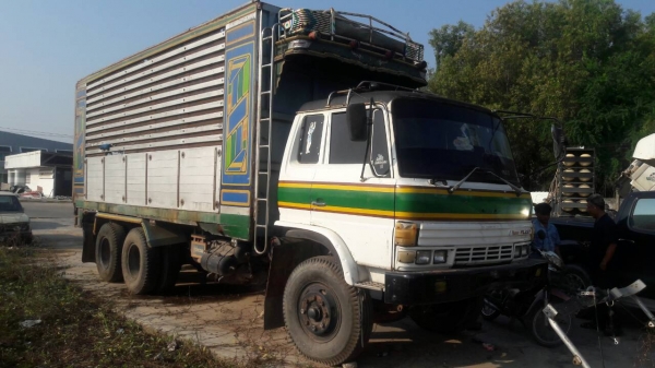 สิบล้อ ฮีโน่ KT725 HO7D195เพาเดียว ดั้มเกษตร สภาพดีพร้อมใช้ ทะเบียนพร้อมโอน