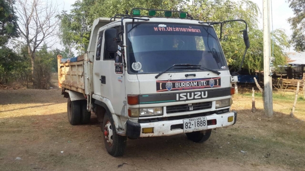 ขายด่วน หกล้อ ISUZU 195 สภาพพร้อมใช้งาน เครื่องดีคัชชีสวย เอกสารพร้อมโอน