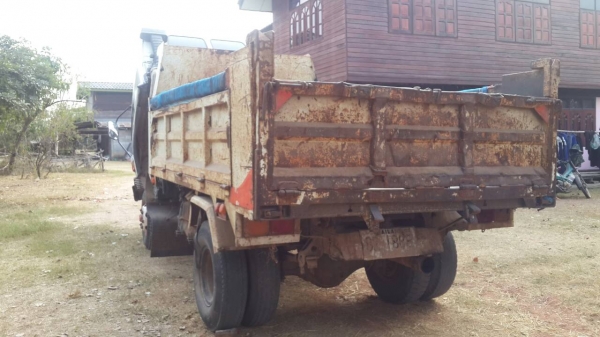 ขายด่วน หกล้อ ISUZU 195 สภาพพร้อมใช้งาน เครื่องดีคัชชีสวย เอกสารพร้อมโอน