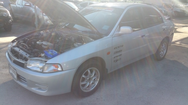 ขายทั้งคันหรือแยกอะไหล่ ท้ายเบนซ์ รถขับได้ เครื่อง1.5 เกียร์ธรรมดา แอร์เย็น เล่มมีครบ