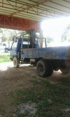 6 โตโยต้า ติดเครน 2 ตัน  พร้อมใช้งาน  เล่มติดมือ ....