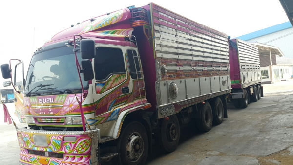 ขายรถพ่วง 24 ล้อ แม่-ลูก กระบะเนียมคอกเกษตรดั้ม อู่.ธนิกลการ นครศวรรณ ISUZU คัสทรี.นางฟ้า 240 วางเครื่อง 320 วางหัวเดก้า เกียร์อีตั้น ช่วงล้างใหญ่ ราคา1880000 รถสวย เต็ม สนใจรีบโทรจองด่วน