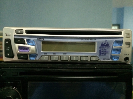SANYO CDF-R880 CD-RW AUX มือ2 ญี่ปุ่น