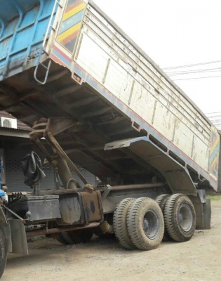 สิบล้อ อีซูซุ ร็อก RXZ18J-6RB1-210โบว์ 2เพา สโลส สภาพดีพร้อมใช้งาน ทะเบียนพร้อมโอน สิบล้อ อีซูซุ ร็อก RXZ18J-6RB1-210โบว์ 2เพา สโลส สภาพดีพร้อมใช้งาน ทะเบียนพร้อมโอน