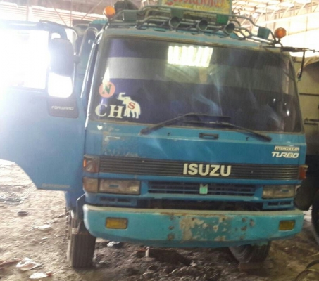 สิบล้อ อีซูซุ ร็อก RXZ18J-6RB1-210โบว์ 2เพา สโลส สภาพดีพร้อมใช้งาน ทะเบียนพร้อมโอน สิบล้อ อีซูซุ ร็อก RXZ18J-6RB1-210โบว์ 2เพา สโลส สภาพดีพร้อมใช้งาน ทะเบียนพร้อมโอน