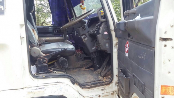 ขายรถบรรทุกหกล้อดัมพ์ Isuzu rocky เครื่อง 195 แรง ยาง 8.25 เบรคจิฟฟี่ พาวเวอร์ แอร์ ทะเบียนพร้อม