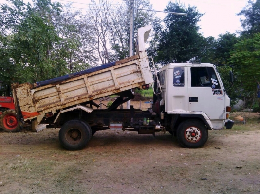 ขายรถบรรทุกหกล้อดัมพ์ Isuzu rocky เครื่อง 195 แรง ยาง 8.25 เบรคจิฟฟี่ พาวเวอร์ แอร์ ทะเบียนพร้อม