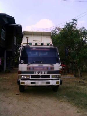 ขายรถบรรทุกหกล้อดัมพ์ Isuzu rocky เครื่อง 195 แรง ยาง 8.25 เบรคจิฟฟี่ พาวเวอร์ แอร์ ทะเบียนพร้อม