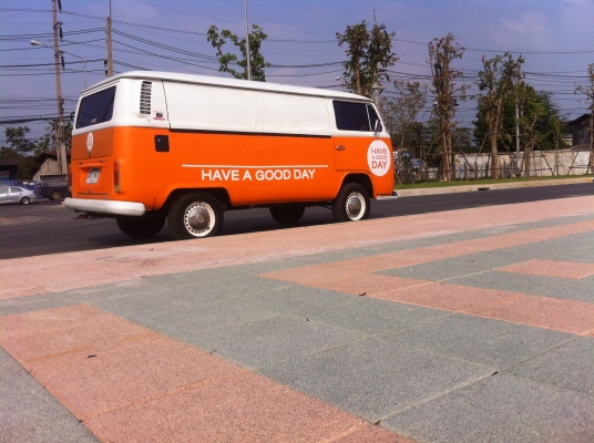 ตู้โฟล์คแตงโมเปิดบาร์ไฟเลี้ยวล่าง ทะเบียนครบ (ลดราคาเหลือ198000ด่วนๆ)