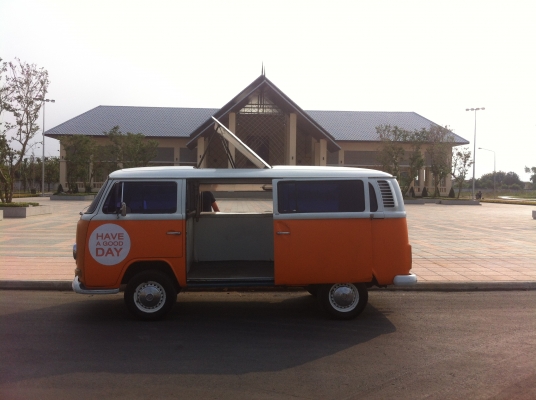 ตู้โฟล์คแตงโมเปิดบาร์ไฟเลี้ยวล่าง ทะเบียนครบ (ลดราคาเหลือ198000ด่วนๆ)