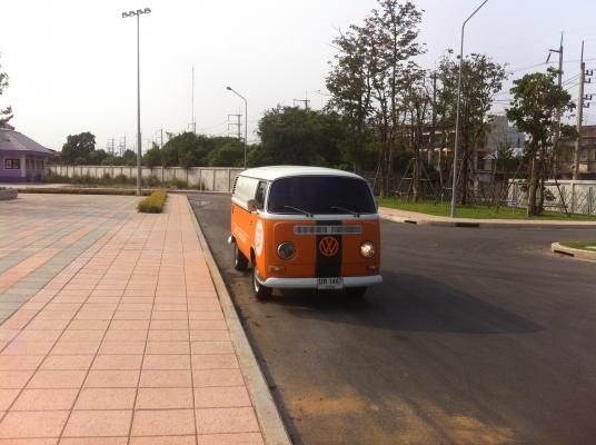 ตู้โฟล์คแตงโมเปิดบาร์ไฟเลี้ยวล่าง ทะเบียนครบ (ลดราคาเหลือ198000ด่วนๆ)