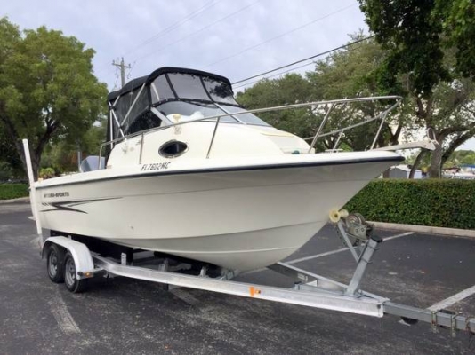 ขายเรือตกปลา Hydra Sports 210 (21ฟุต)