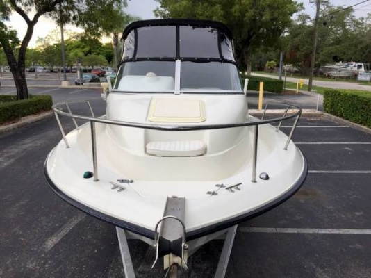 ขายเรือตกปลา Hydra Sports 210 (21ฟุต)