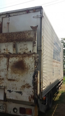 หกล้อ ฮีโน่ FC120ชุปเปอร์เสีย บรรทุกตู้แห้ง ประตูท้ายลิฟ ไฮโลริส ช่วงยาว5.50ม สภาพพร้อมใช้ สวยบางเดิม ทะเบียนพร้อมโอน