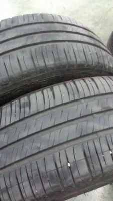 215/60R16 MICHELIN ENERGY XMV8 ปี2013 มี 2 เส้น tel.081-427-3941 ไอดีไลน์ autobot107 215/60R16 MICHELIN ENERGY XMV8 ปี2013 มี 2 เส้น tel.081-427-3941 ไอดีไลน์ autobot107