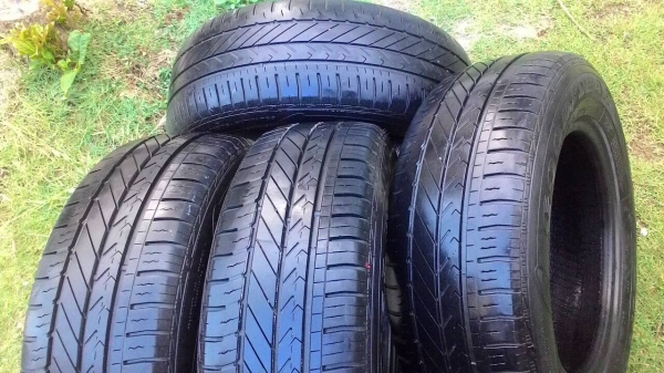 205/65R15 GOODYEAR DURAPLUS ไม่มีปะ ชุด 4 เส้น tel.081-427-3941 ไอดีไลน์ autobot107 205/65R15 GOODYEAR DURAPLUS ไม่มีปะ ชุด 4 เส้น tel.081-427-3941 ไอดีไลน์ autobot107