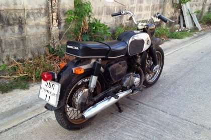 ขาย c92 เดิมๆ แห้งๆ แท้ทั้งคัน ทะเบียนโอนเต็ม 59 ขาย ตามสภาพ 0889419663