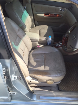 ขายด่วนมากๆ COROLLA ALTIS 1.8 top ปี2006 ค่ะ