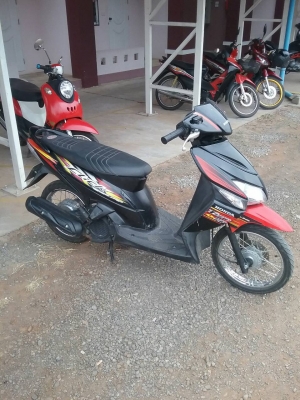 ขายHONDA CLICK ปี2008 สภาพเดิมๆเครื่องดีมากเล่มพร้อมโอน