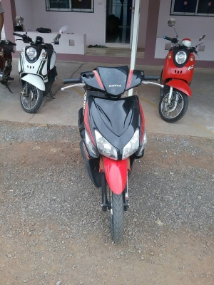 ขายHONDA CLICK ปี2008 สภาพเดิมๆเครื่องดีมากเล่มพร้อมโอน ขายHONDA CLICK ปี2008 สภาพเดิมๆเครื่องดีมากเล่มพร้อมโอน