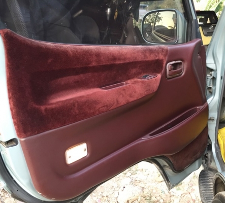 รถตู้หลังดีเซลแต่งSUPER CUSTOM พร้อมใช้งาน วิ่งทางไกลสบายLINE:seiatong003