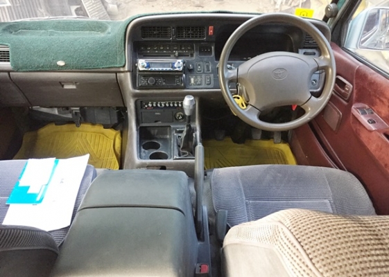 รถตู้หลังดีเซลแต่งSUPER CUSTOM พร้อมใช้งาน วิ่งทางไกลสบายLINE:seiatong003