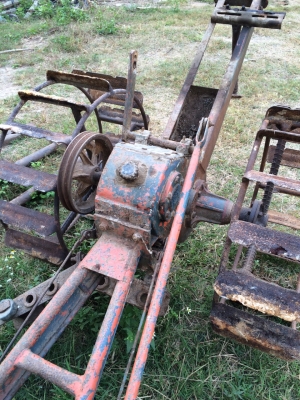 โครงรถไถเดินตามไทยเฮงหลงพร้อมใช้งาน