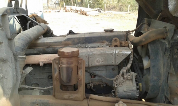 รถสิบล้อ Isuzu rocky 195