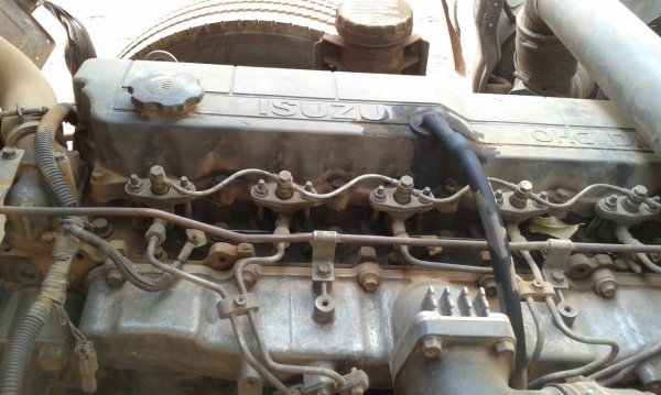 รถสิบล้อ Isuzu rocky 195