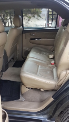 Fortuner 2.7V  DVD กล้องหลัง รถสวยมากคร่ะ การันตีไม่มีชนหนัก ใช้งานดี สนใจทักจิ๊ฟมาได้น่ะคร่ะ