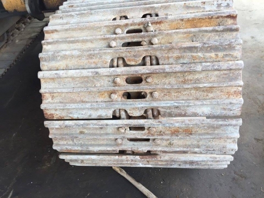 KOMATSU PC100L-1 เก่านอกไม่เคยใช้งานในไทย  ราคา 800,000 บาท สภาพดีพร้อมใช้งาน