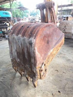 KOMATSU PC100L-1 เก่านอกไม่เคยใช้งานในไทย  ราคา 800,000 บาท สภาพดีพร้อมใช้งาน