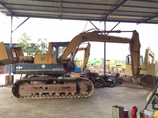 KOMATSU PC100L-1 เก่านอกไม่เคยใช้งานในไทย  ราคา 800,000 บาท สภาพดีพร้อมใช้งาน