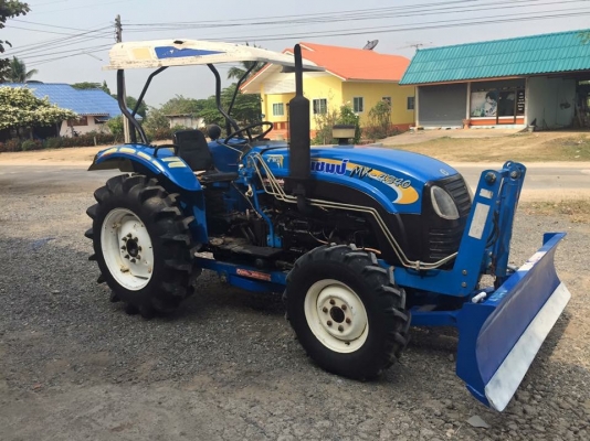 ขายรถไถแชมป์ รุ่น4340 แรงม้า (4WD) สองเพลา รถสภาพดีมาก แครื่องแน่น เกียรดี ยางดี ทั้ง4เส้น ขายรถไถแชมป์ รุ่น4340 แรงม้า (4WD) สองเพลา รถสภาพดีมาก แครื่องแน่น เกียรดี ยางดี ทั้ง4เส้น