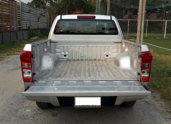 ISUZU  DMAX Space Cab  2.5 Z  โฉม HI LANDER  รถใหม่สภาพเยี่ยมป้ายแดงเลยคร่ะ  สนใจทักจิ๊ฟมาคุยกันได้น่ะคร่ะ