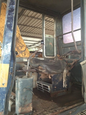 KOMATSU PC120-3 เก่าใช้งานในไทยแล้ว  ราคา 300,000 บาท สภาพดีพร้อมใช้งาน