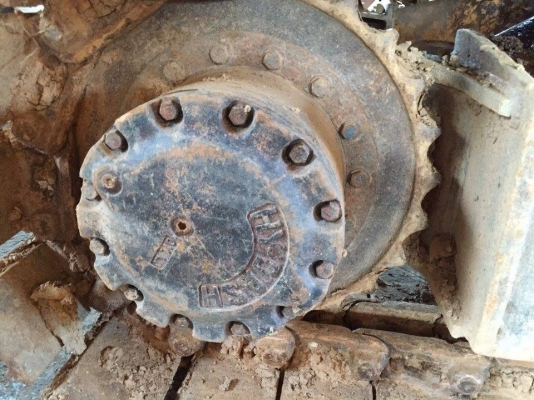 KOMATSU PC120-3 เก่าใช้งานในไทยแล้ว  ราคา 300,000 บาท สภาพดีพร้อมใช้งาน