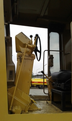 ขายรถเกรด CATERPILLAR 140G S/N 72V09XXX สภาพพร้อมใช้งาน เอกสารเล่มครบ